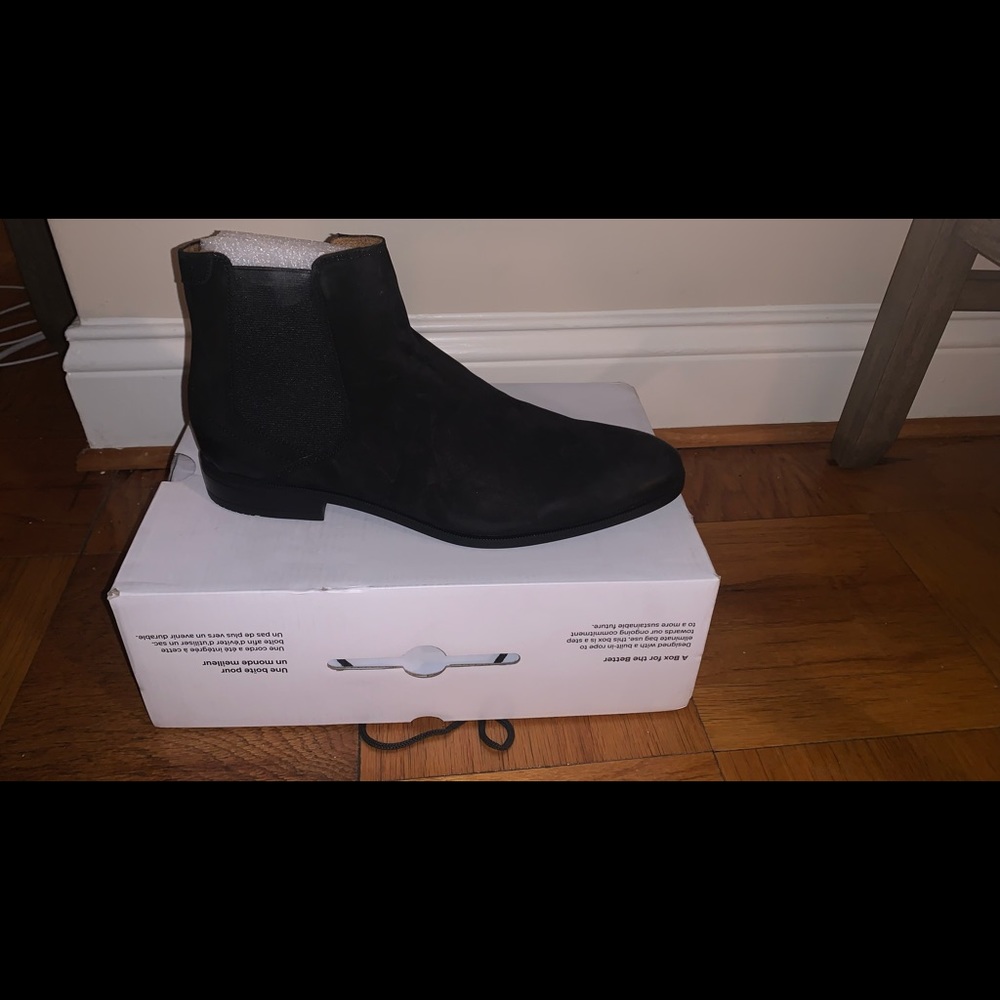 Aldo Men’s Chelsea’s , Never Worn, Size 11